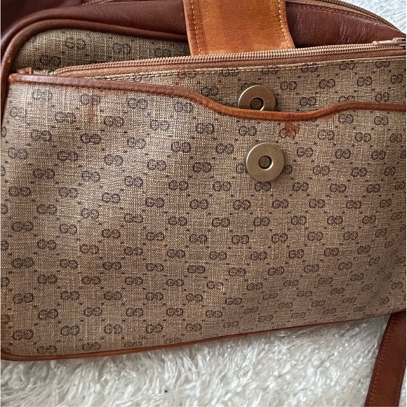 VINTAGE GUCCI EUC Authentic 2 Piece Gucci BAG and WALLET - Picture 13 of 15